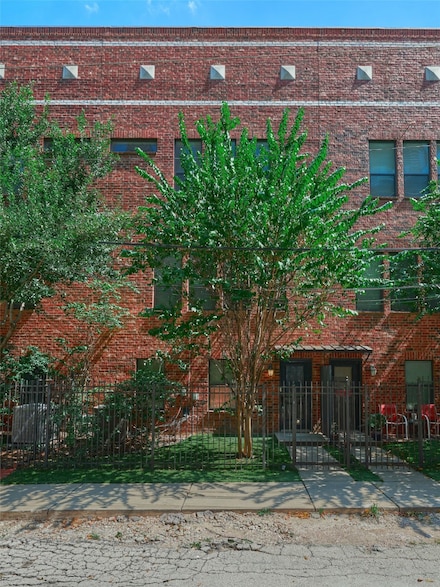 2422 Navigation Blvd Unit E, Houston, TX 77003