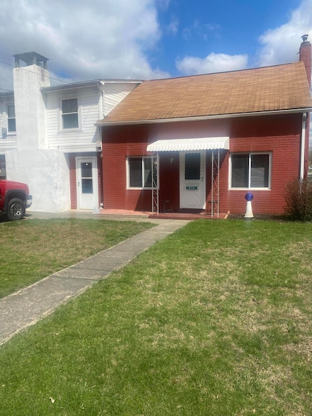 612 Creek Ave, East Stroudsburg, PA 18301