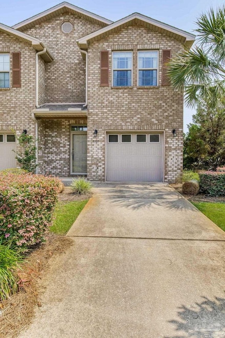 2107 Wilsons Plover Cir, Navarre, FL 32566