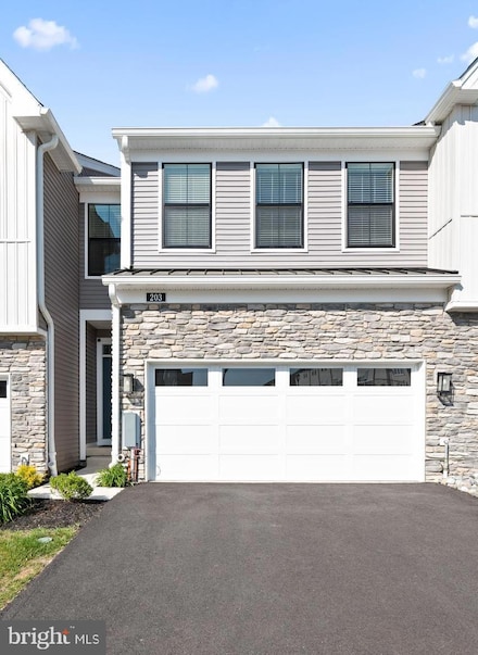 203 Segel Dr, Media, PA 19063