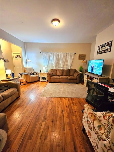 118 Seaview Ave, Staten Island, NY 10304