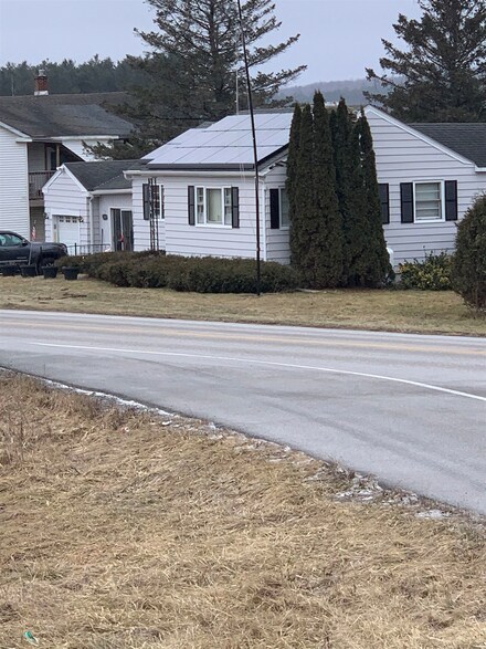 2439 Us Route 7 N, Rutland, VT 05701