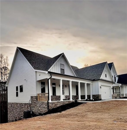 22 Lakewood Ct SE, Cartersville, GA 30120