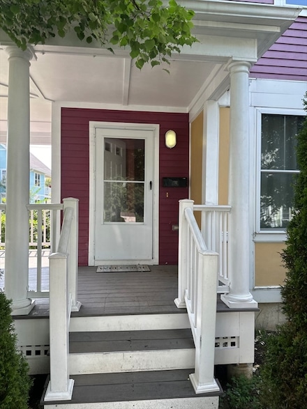 6 Hollis St, Worcester, MA 01610