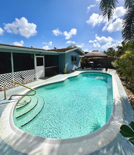 3250 NW 65th St, Fort Lauderdale, FL 33309