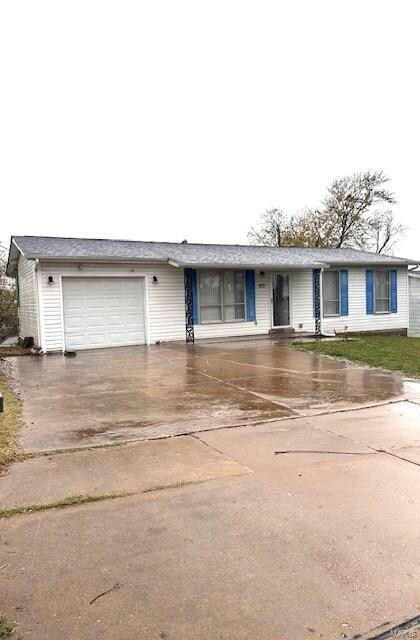 813 Old State Rd S, Pevely, MO 63070