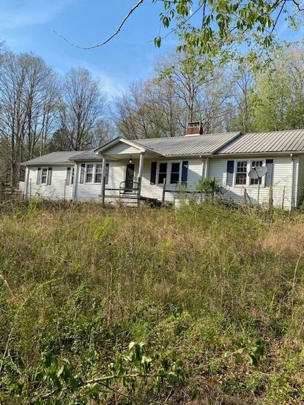 920 Puckett Hollow Rd, Centerville, TN 37033