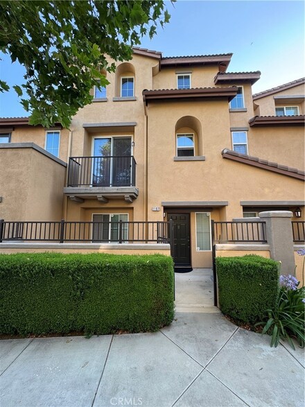 17871 Shady View Dr Unit 1107, Chino Hills, CA 91709
