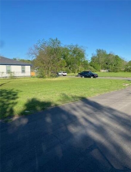 945 Holt Ave, Waco, TX 76706