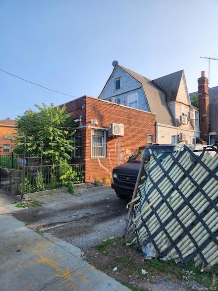 103-16 Van Wyck Expy, South Richmond Hill, NY 11419