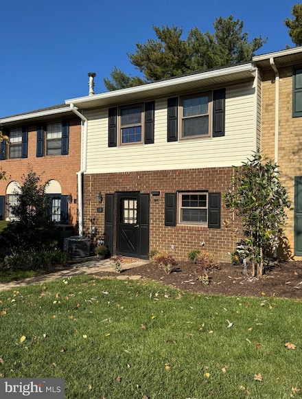 14 Bardeen Ct, Towson, MD 21204