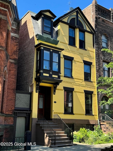 302 State St, Albany, NY 12210