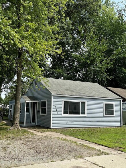 2731 Evans St, Fort Wayne, IN 46806