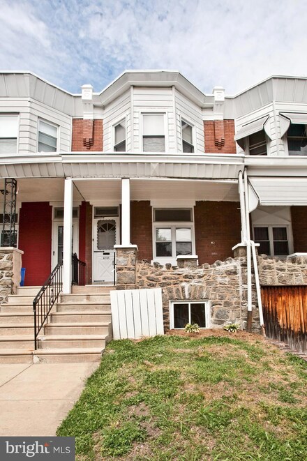 4205 Terrace St, Philadelphia, PA 19128