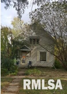 913 21st St, Rock Island, IL 61201