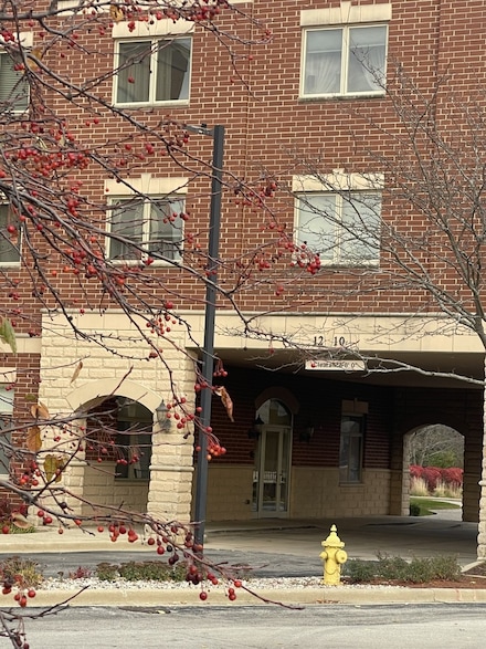 1210 N Foxdale Dr Unit 109, Addison, IL 60101