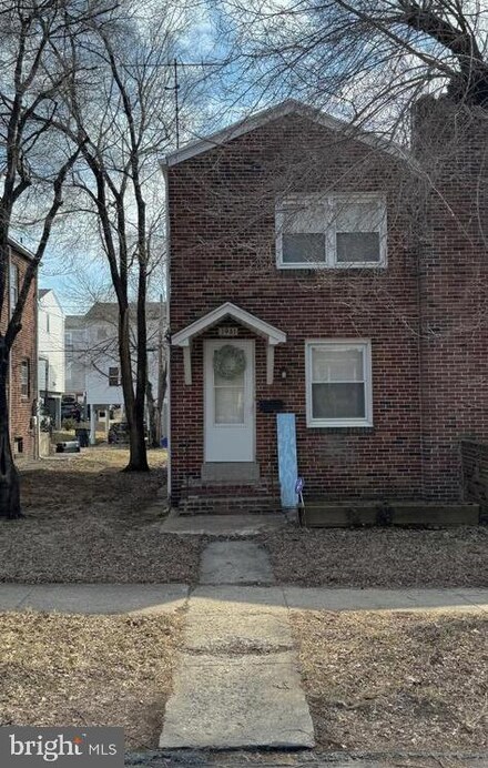 1941 Holly St, Harrisburg, PA 17104
