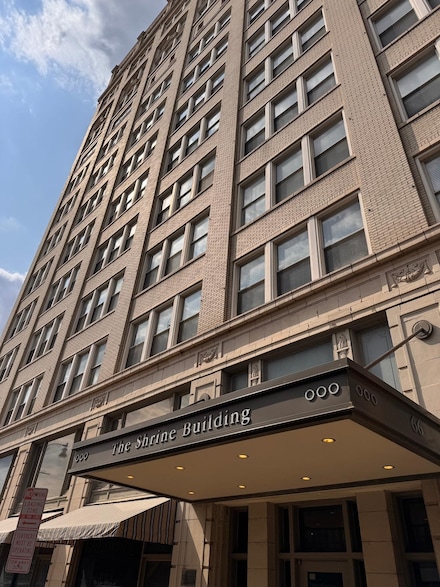 66 Monroe Ave Unit 1004, Memphis, TN 38103