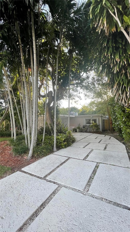 6202 SW 65th Ave, South Miami, FL 33143
