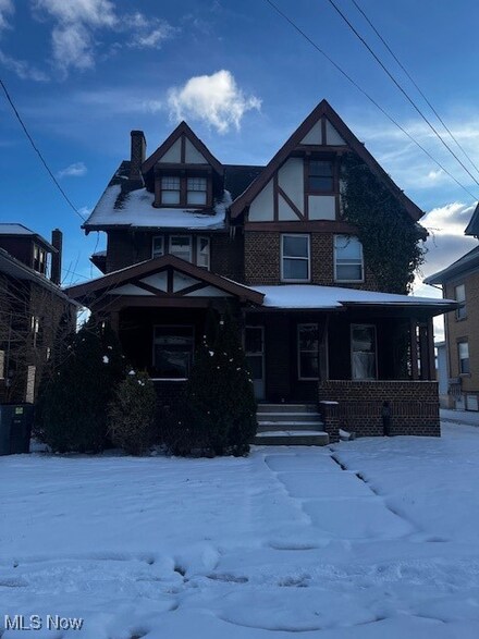 194 Porter St NE, Warren, OH 44483