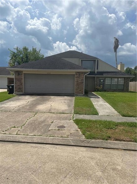 12911 Chanelle Ct, New Orleans, LA 70128