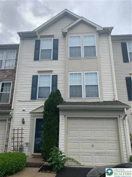 4111 Huckleberry Dr, Center Valley, PA 18034