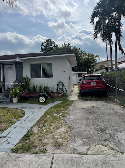 2012 NW 2nd St, Miami, FL 33125