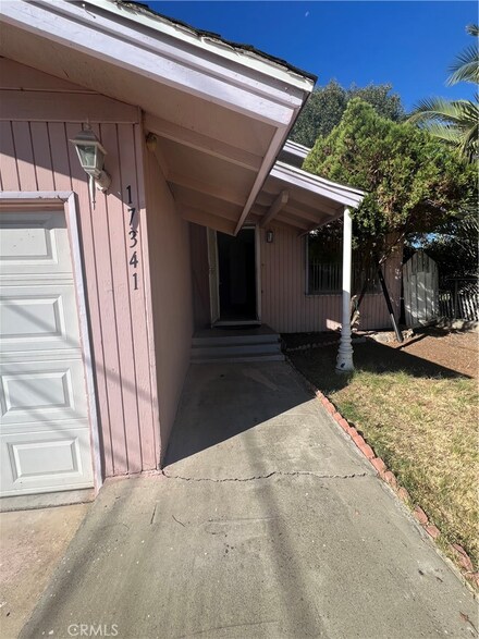 17341 Gunnerson St, Lake Elsinore, CA 92530