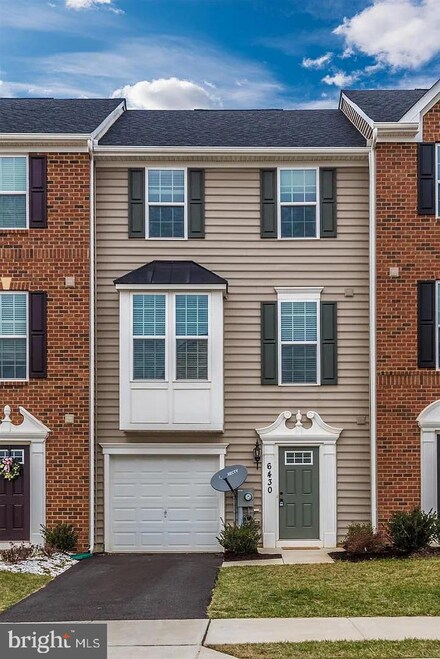 6430 Newton Dr, Frederick, MD 21703