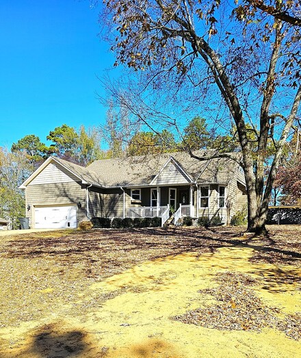 161 Oak Leaf Cir, Winfield, AL 35594