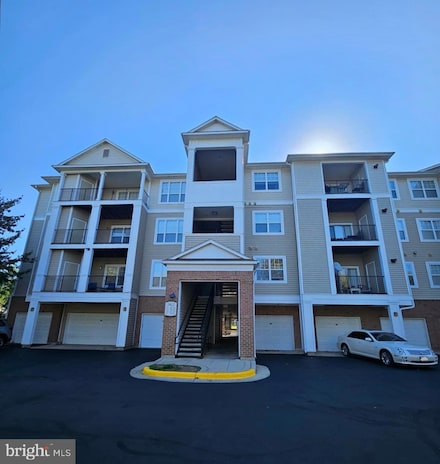 19620 Galway Bay Cir Unit 302, Germantown, MD 20874