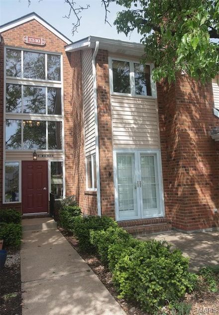1340 Holgate Dr Unit F2, Ballwin, MO 63021