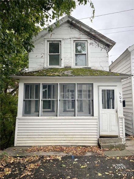 108 Green Street Place, Syracuse, NY 13203