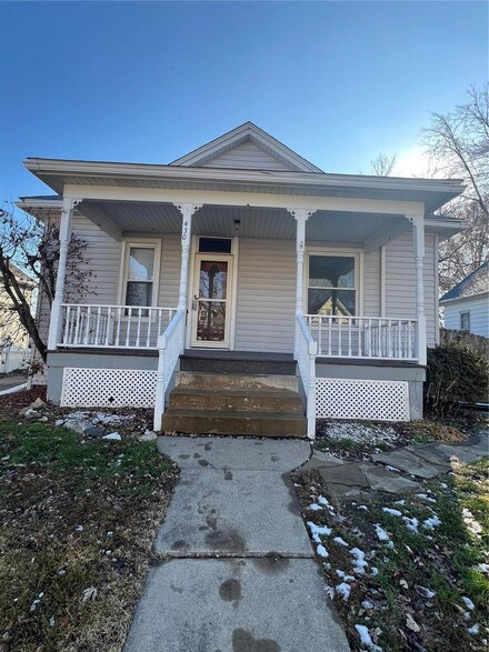 430 E Park St, Edwardsville, IL 62025