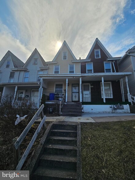 2007 Forster St, Harrisburg, PA 17103