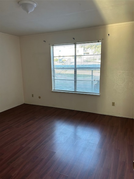 6630 Eastridge Dr Unit 132H, Dallas, TX 75231