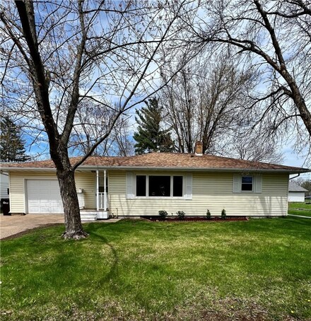 2120 Garfield Ave, Altoona, WI 54720