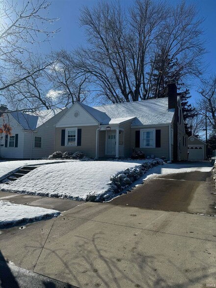 1619 Cherokee Rd, Fort Wayne, IN 46808