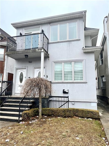 962 E 14th St, Brooklyn, NY 11230