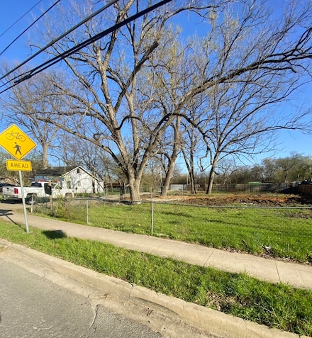2786 E Overton Rd, Dallas, TX 75216
