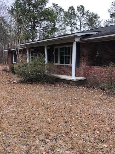 126 County Road O C - 3380, Elloree, SC 29047