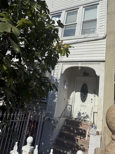 289 Etna St, Brooklyn, NY 11208