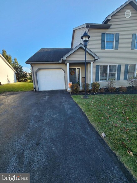 139 Winchester Ct Unit 139, State College, PA 16801