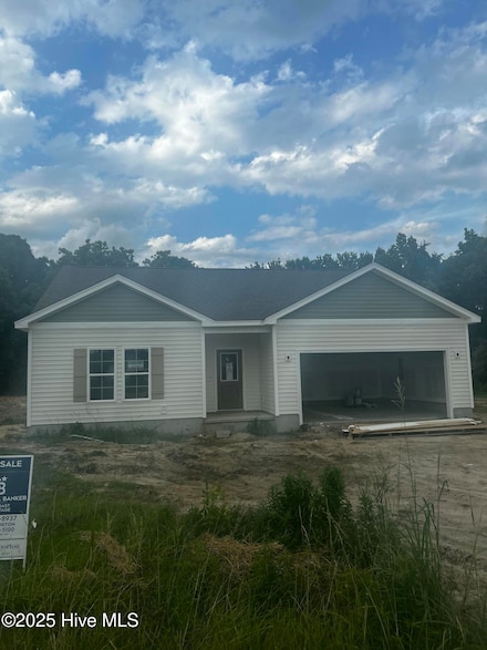 255 Deer Haven Dr, Richlands, NC 28574