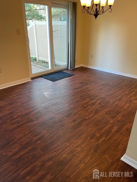 105 Thoreau Dr, Plainsboro, NJ 08536