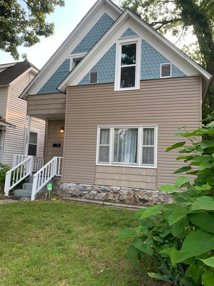 1006 Galena Ave, Galena, KS 66739