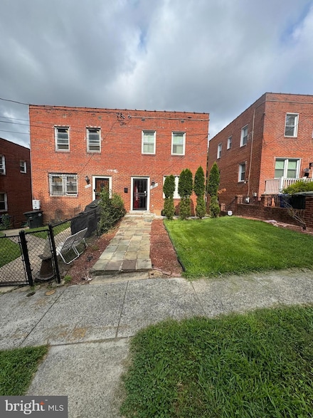 2421 18th Place SE, Washington, DC 20020