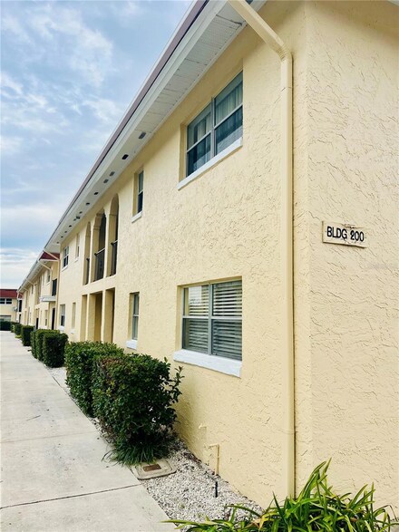 211 W San Sebastian Ct Unit 211, Altamonte Springs, FL 32714