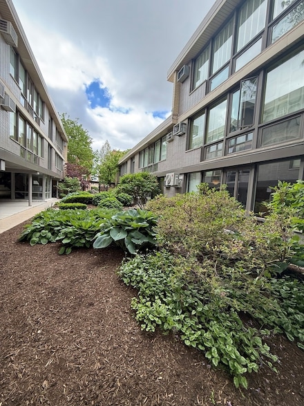 1044 Ontario St Unit 1C, Oak Park, IL 60302