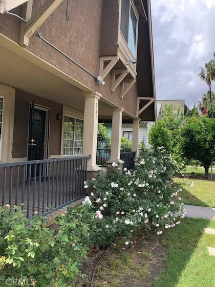 361 W 16th St, San Bernardino, CA 92405